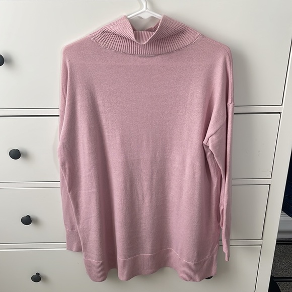 NWT LOFT Sweater - Picture 4 of 5